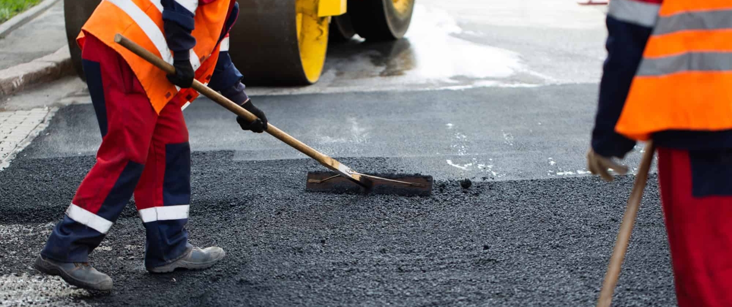 Signs You Need Asphalt Maintenance And Repair 1